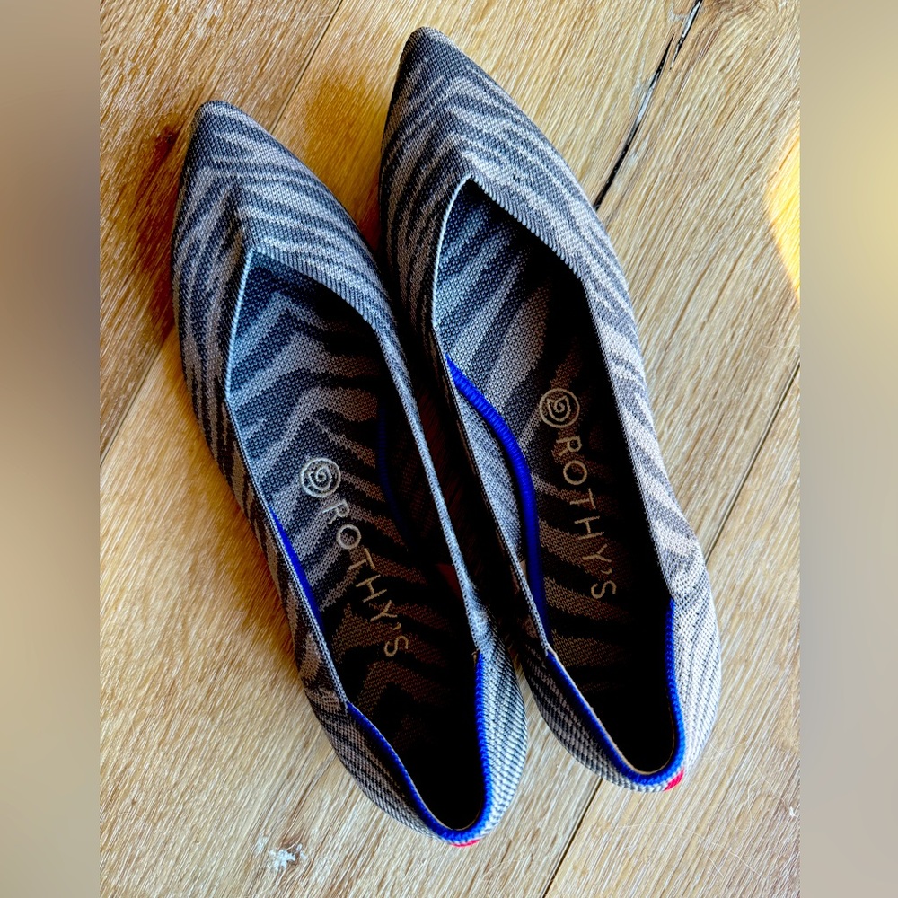 NWOT Rothy's The Point Gray Zebra Retired Print Flats Size 9